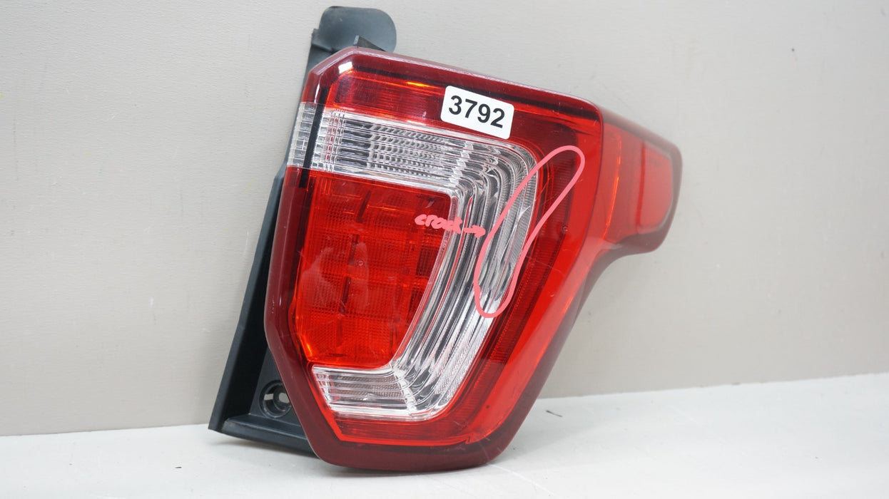 2016-2019 FORD EXPLORER REAR RIGHT PASSENGER SIDE TAIL LIGHT OEM