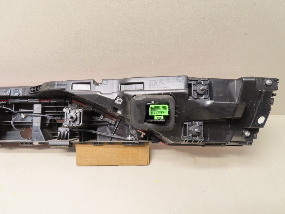 2019 2020 2021 AUDI Q8 RS Q8 CENTER BRAKE TAIL LIGHT LED OEM