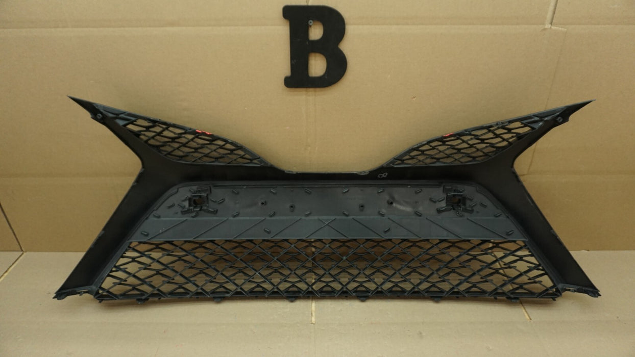 2018-2020 TOYOTA CAMRY SE XSE FRONT LOWER BUMPER GRILLE GRILL OEM 53113-06130/40