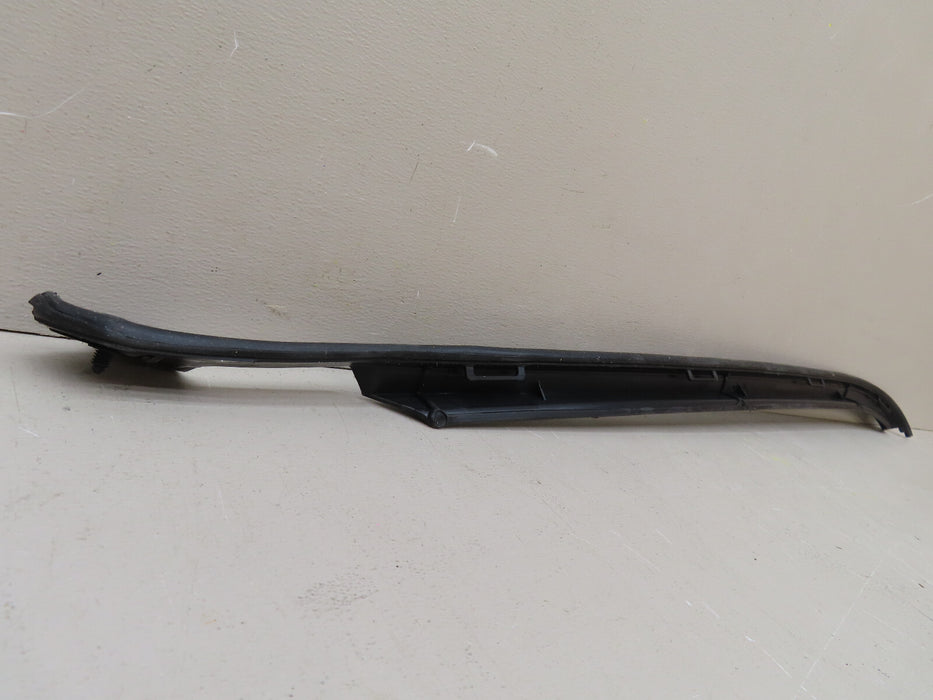 2021-2023 FORD MUSTANG MACH-E LIFTGATE REAR LEFT DRIVER ANTI PINCH MOLDING OEM
