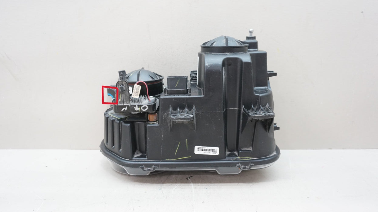 2015-2023 DODGE CHALLENGER FRONT RIGHT PASSENGER SIDE HALOGEN HEADLIGHT OEM