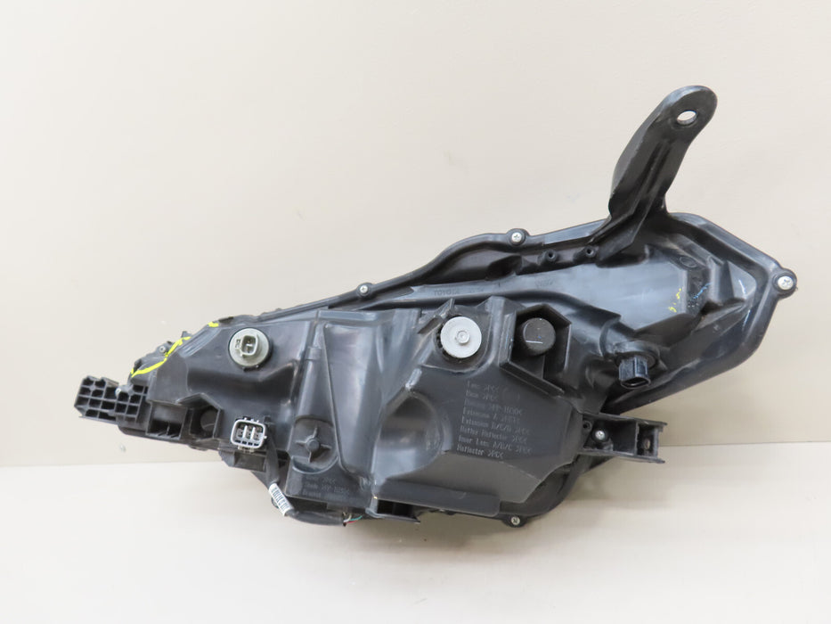 2017-2019 TOYOTA COROLLA FRONT RIGHT PASSENGER SIDE HEADLIGHT OEM