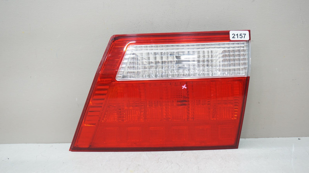 2005-2007 HONDA ODYSSEY REAR RIGHT PASSENGER SIDE INNER TAIL LIGHT OEM
