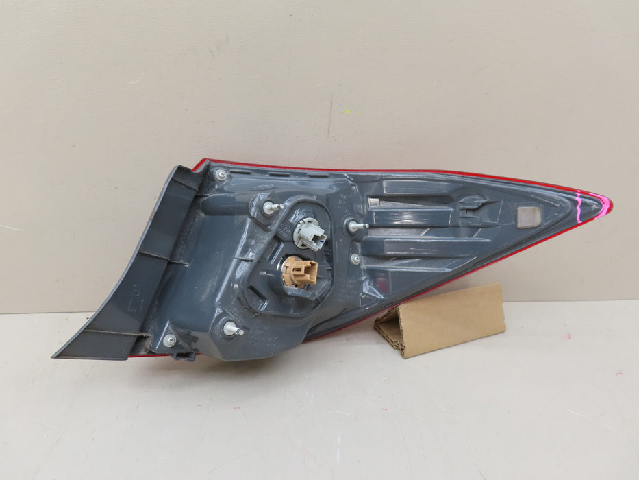 2014-2016 TOYOTA COROLLA REAR LEFT DRIVER SIDE TAIL LIGHT OUTER OEM