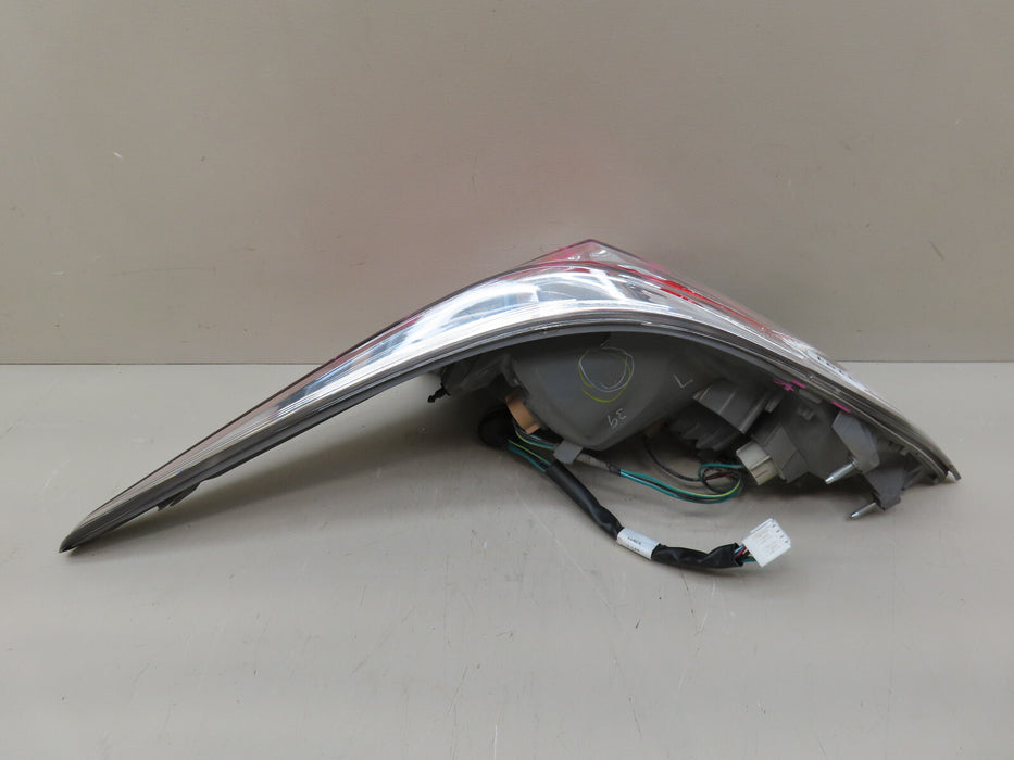 2013-2015 NISSAN ALTIMA REAR PASSENGER SIDE TAIL LIGHT OEM