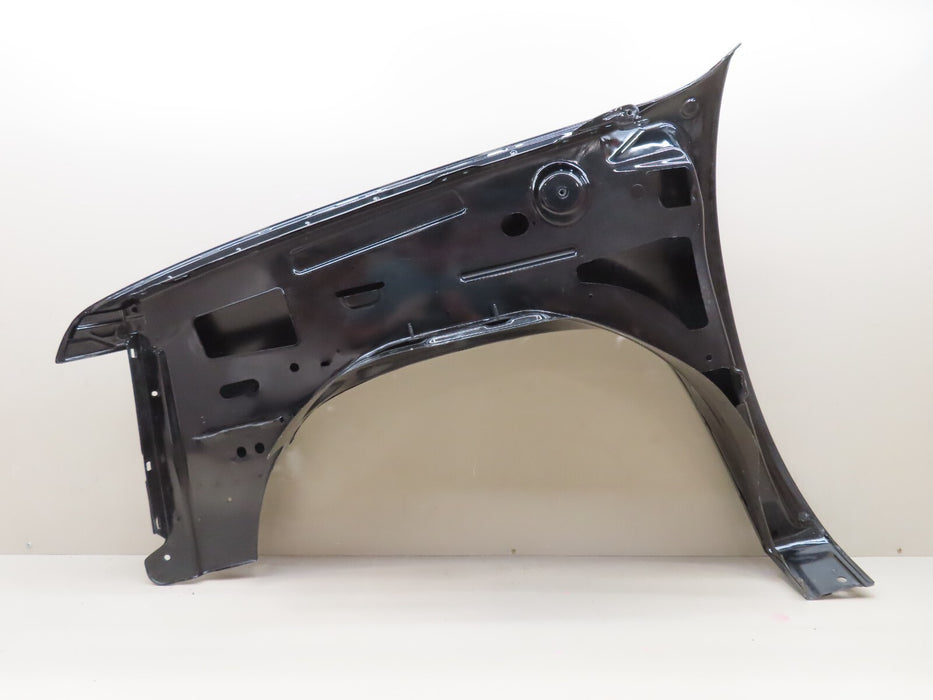 2007-2013 CHEVROLET AVALANCHE SUBURBAN TAHOE FRONT RIGHT PASSENGER FENDER OEM