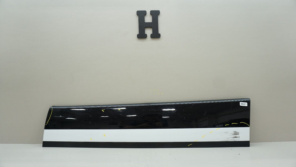 2018-2019 RANGE ROVER VELAR FRONT RIGHT OUTER DOOR TRIM MOLDING OEM JBA2-21064