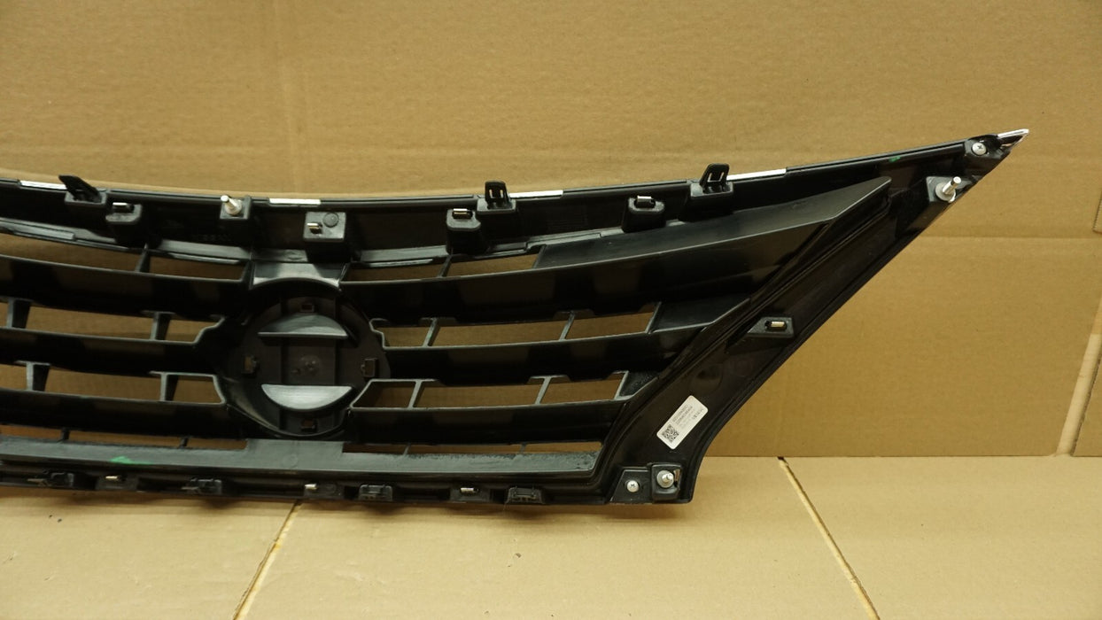 2015-2019 NISSAN VERSA FRONT UPPER RADIATOR GRILLE GRILL OEM 15 16 17 18 19