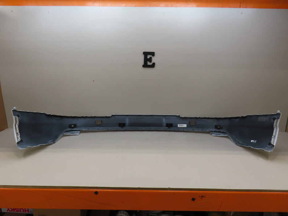 2017-2018 AUDI Q7 REAR MIDDLE BUMPER COVER 17 18 4M0807527B OEM