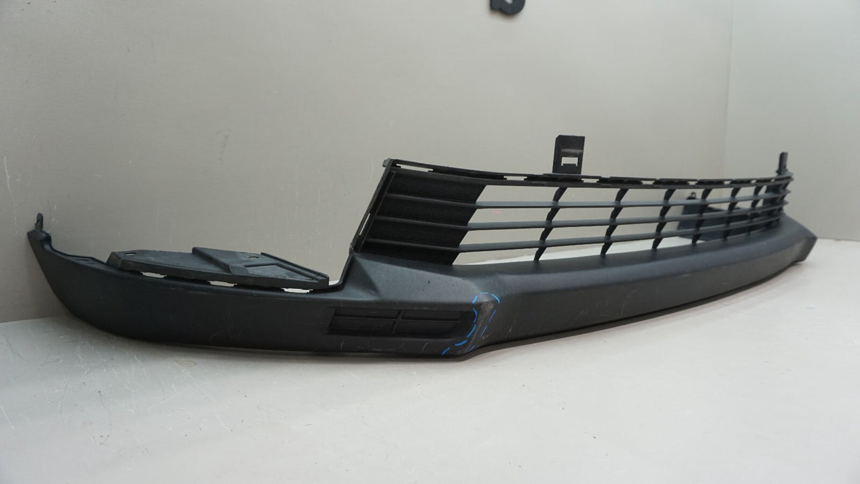 2017-2019 TOYOTA HIGHLANDER FRONT LOWER BUMPER COVER VALANCE OEM 52129-0E030