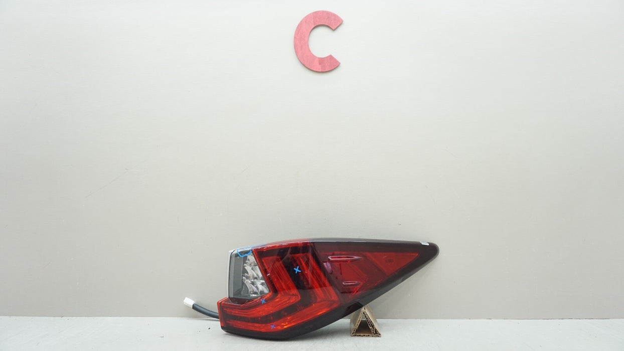 2016-2019 LEXUS RX350 RX450H REAR RH RIGHT PASSENGER SIDE OUTER TAIL LIGHT OEM