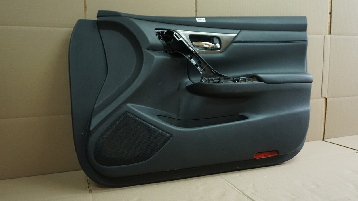 2013-2015 NISSAN ALTIMA FRONT RIGHT PASSENGER SIDE DOOR INTERIOR PANEL TRIM OEM