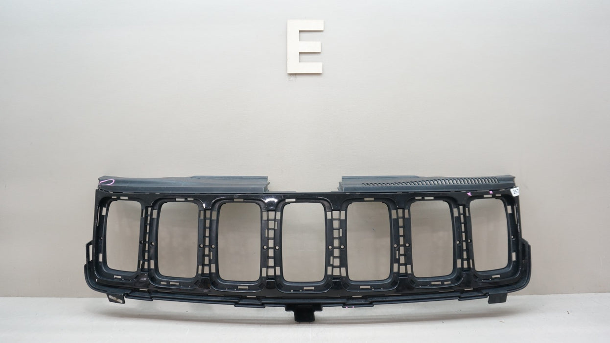 2016-2022 JEEP GRAND CHEROKEE FRONT UPPER BUMPER RADIATOR GRILLE OEM 68258419AA