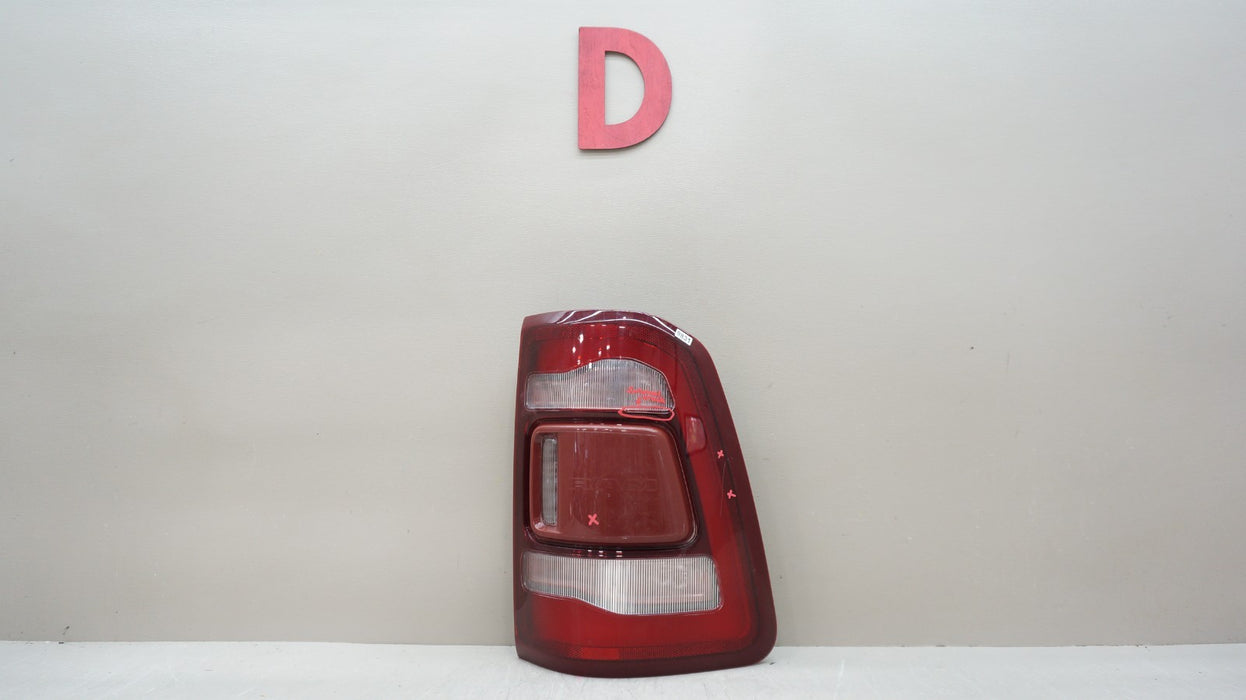 2019-2024 DODGE RAM 1500 REAR RIGHT PASSENGER SIDE TAIL LIGHT W BLIND SPOT OEM