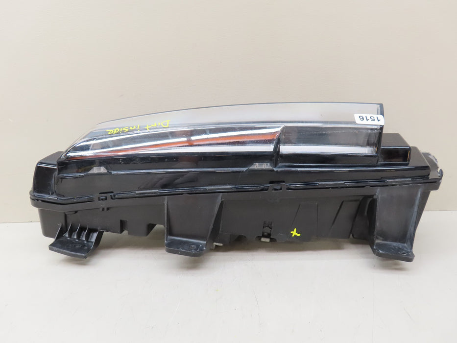 2021-2024 CADILLAC ESCALADE FRONT RIGHT PASSENGER SIDE FOG LIGHT OEM