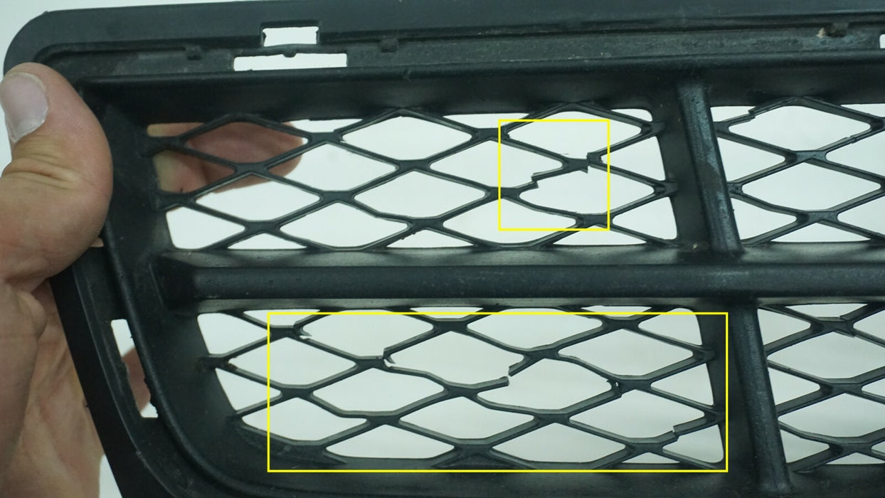 2010-2013 BUICK LACROSSE FRONT BUMPER GRILLE GRILL PANEL BLACK GM1036124 OEM