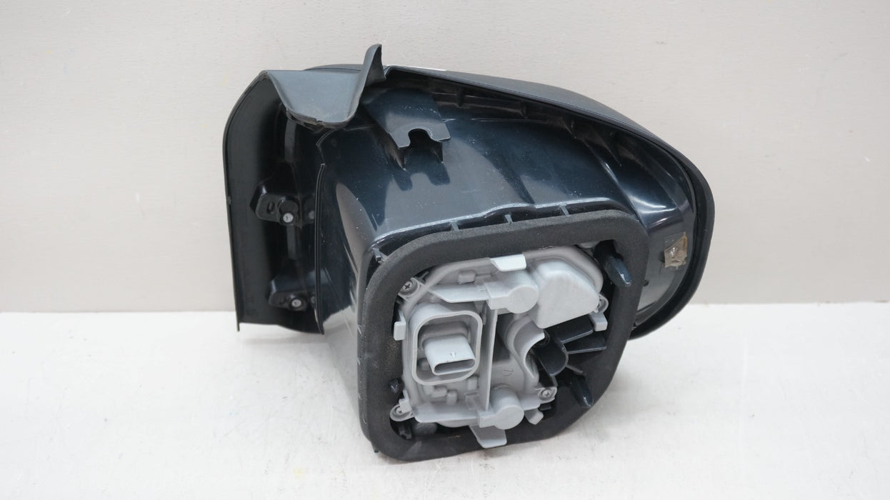 2015-2018 JEEP RENEGADE LATITUDE REAR LEFT DRIVER SIDE TAIL LIGHT OEM 52060586SX