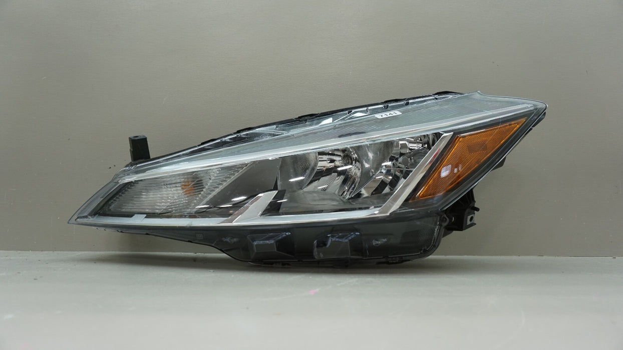 2021-2023 NISSAN KICKS FRONT LH LEFT DRIVER SIDE HALOGEN HEADLIGHT OEM