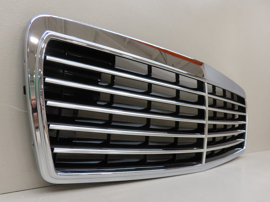 MERCEDES-BENZ E CLASS FRONT RADIATOR GRILL GRILLE OEM