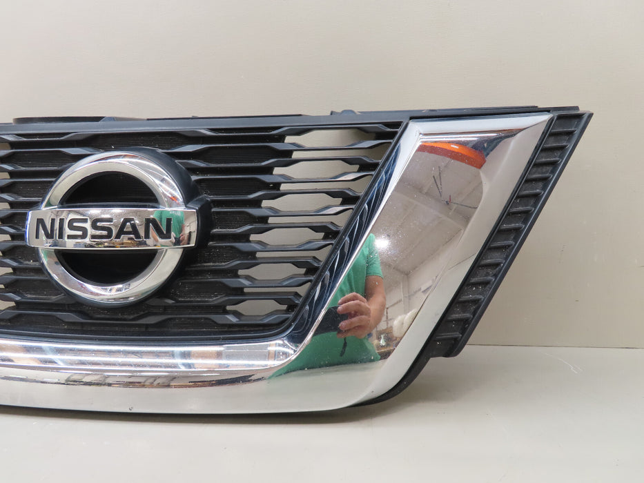 2016-2018 NISSAN ROGUE FRONT RADIATOR GRILL GRILLE OEM