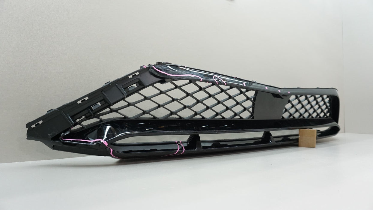 2022-2023 GENESIS GV70 FRONT LOWER GRILLE 86531-AR710 OEM