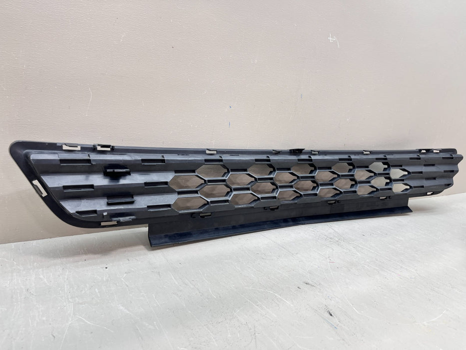 2015-2017 FORD MUSTANG LOWER FRONT GRILLE GRILL FR3B-17K945-ABW OEM