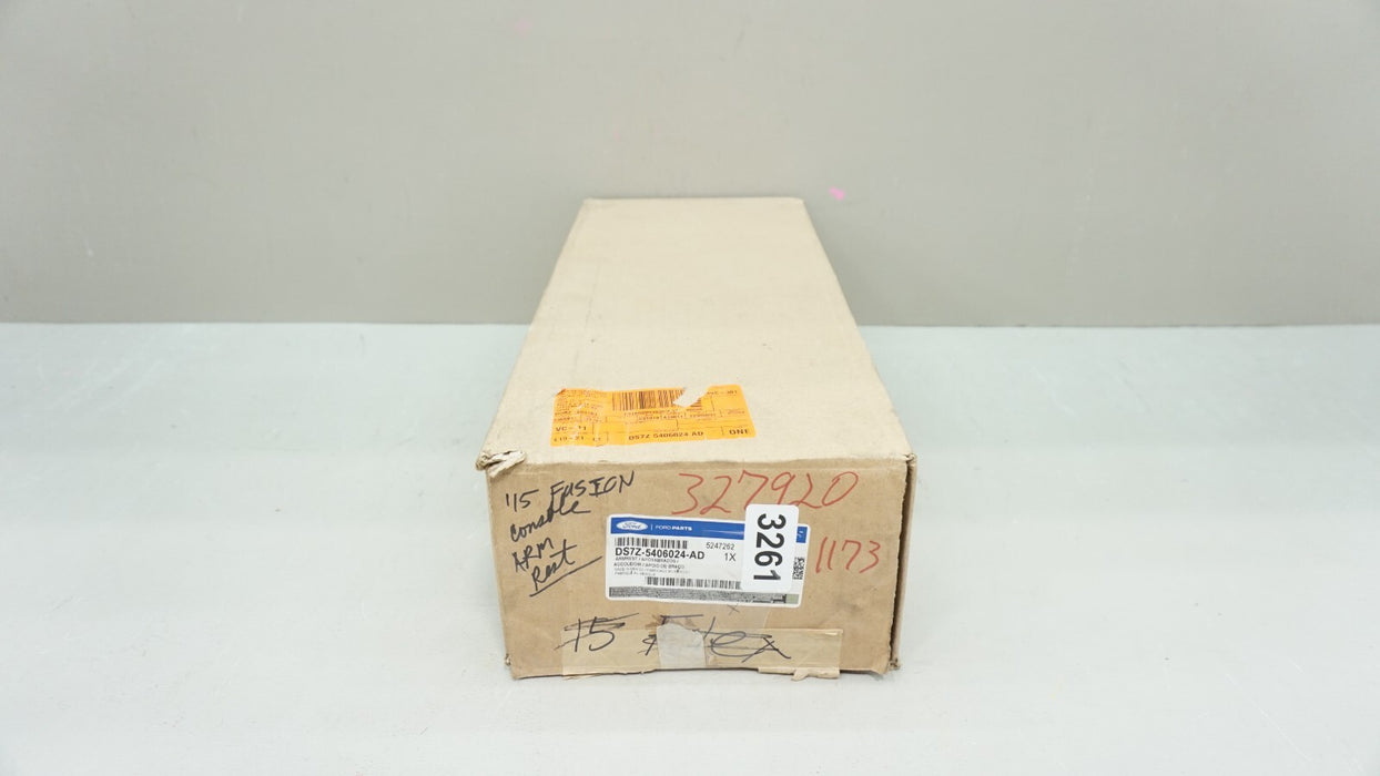 *NEW* 2013-2016 FORD FUSION ARMREST CONSOLE ASSEMBLY OEM DS7Z-5406024-AD