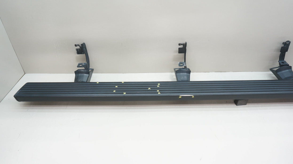 2020-2025 CHEVROLET SILVERADO / GMC SIERRA 2500 3500 LEFT RUNNING BOARD OEM