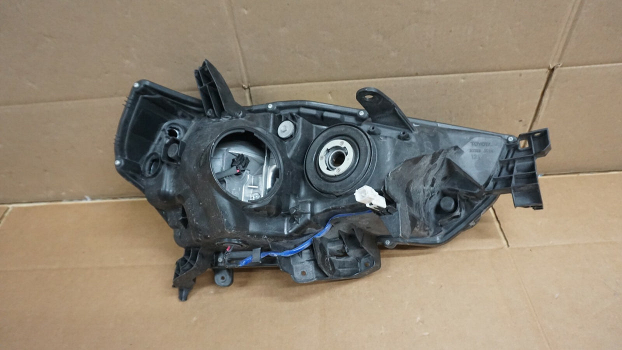 2014-2019 TOYOTA 4RUNNER LEFT DRIVER SIDE HEADLIGHT HALOGEN HEADLAMP LIGHT OEM