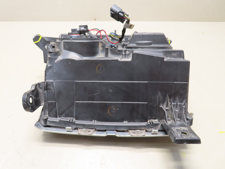 2014 2015 CHEVROLET SILVERADO RIGHT PASSENGER HEADLIGHT HALOGEN OEM 23223260
