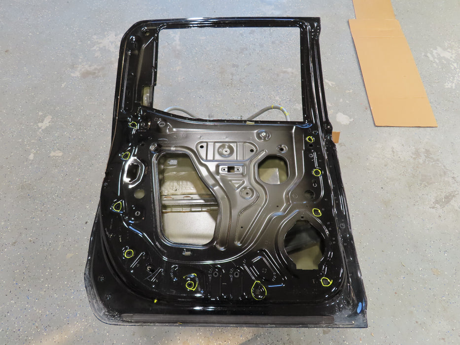 2019-2023 GMC/CHEVROLET SILVERADO-SIERRA 1500 CREW CAB REAR LEFT DRIVER DOOR OEM