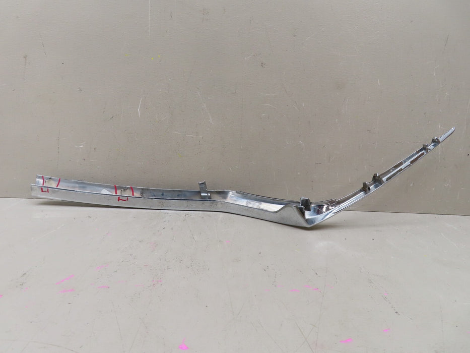 2017-2019 HONDA CR-V FRONT RIGHT RADIATOR GRILLE MOLDING TRIM OEM 71123-TLA-A000