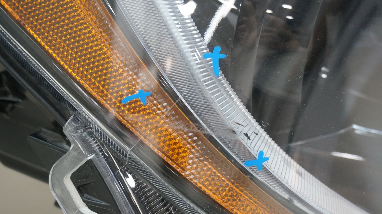 2020-2022 TOYOTA COROLLA FRONT RIGHT PASSENGER SIDE HALOGEN HEADLIGHT OEM