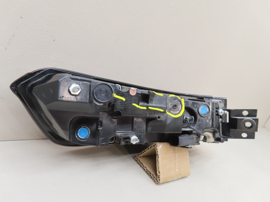 2021-2024 JEEP GRAND CHERROKE REAR RIGHT PASSENGER TAIL LIGHT OEM