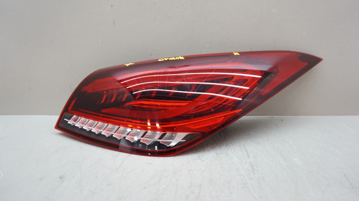 2020-2023 MERCEDES-BENZ CLA250 RH RIGHT PASSENGER LED TAIL LIGHT OEM