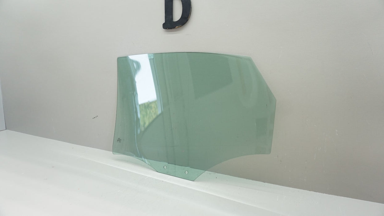2012-2018 AUDI A6 C7 SEDAN REAR RIGHT SIDE DOOR PANEL WINDOW GLASS OEM 43R00082