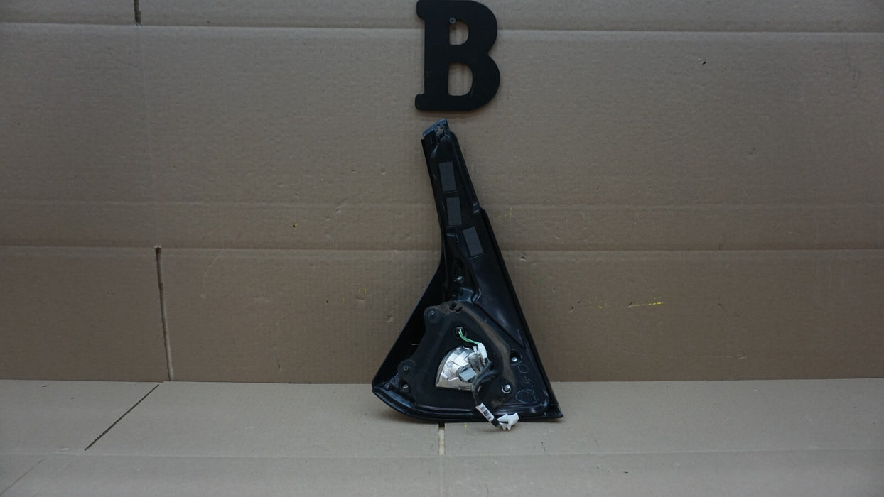 2015-2018 NISSAN MURANO RIGHT PASSENGER SIDE INNER TAIL LIGHT OEM 15 16 17 18