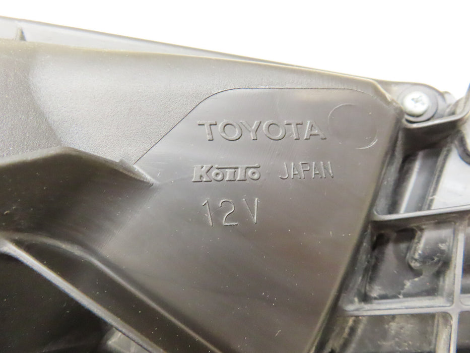 2014-2020 TOYOTA 4RUNNER FRONT LEFT DRIVER SIDE HEADLIGHT HALOGEN OEM