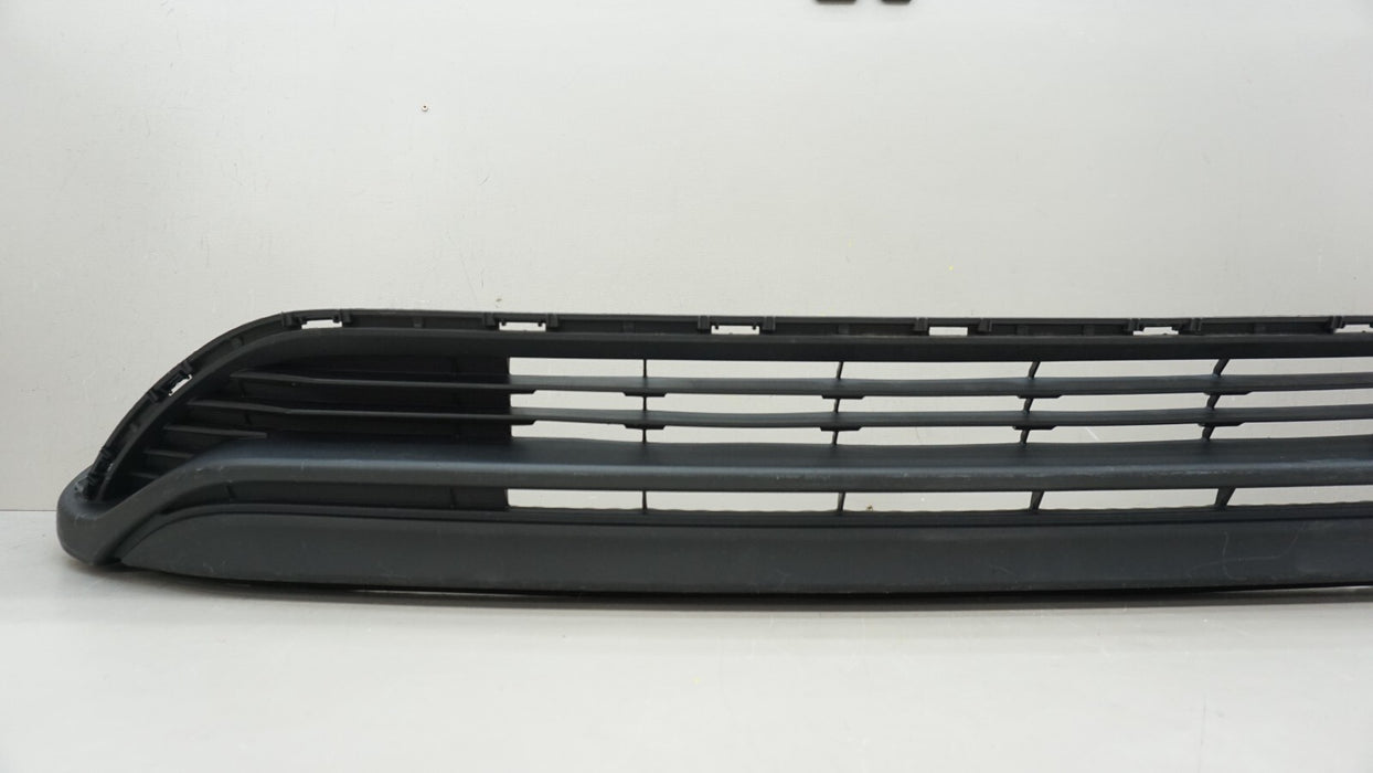 2020-2021 TOYOTA HIGHLANDER HYBRID FRONT LOWER BUMPER COVER VALANCE OEM