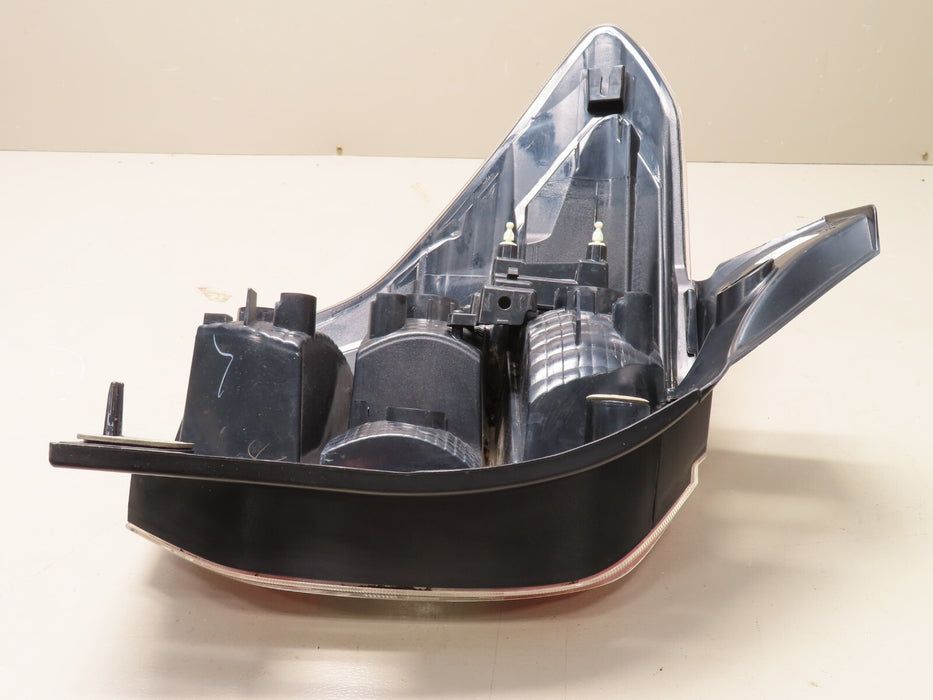 2014-2016 Subaru Forester Passenger Right Side Tail Light Taillight LAMP Oem