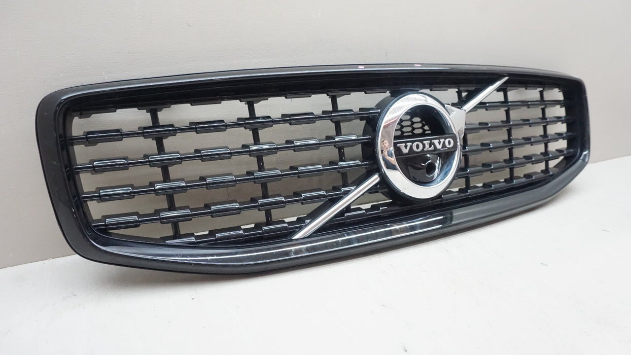 2019-2022 VOLVO S60 FRONT RADIATOR GRILLE OEM 32132229