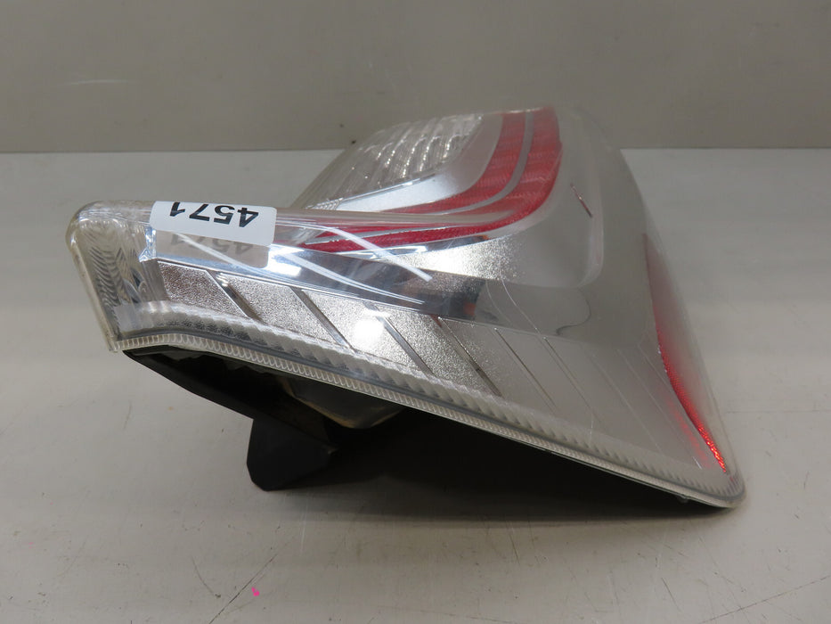 2012-2015 TOYOTA PRIUS REAR LEFT DRIVER SIDE TAIL LIGHT OEM