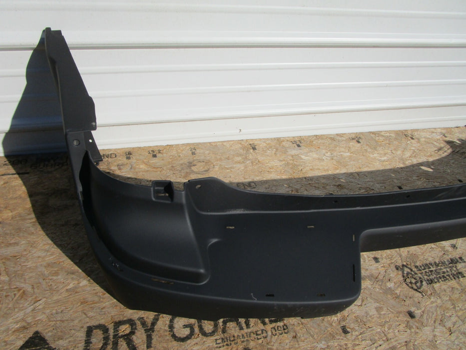 2005 2006 2007 CHEVROLET TRAILBLAZER REAR UPPER BUMPER COVER OEM