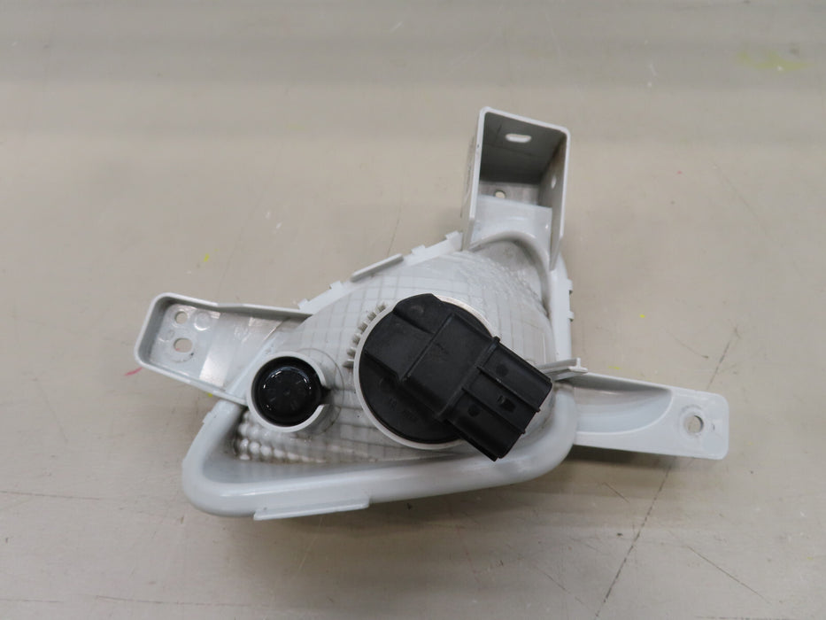 2018 2019 HYUNDAI SONATA FRONT LEFT DRIVER FOG LIGHT HALOGEN OEM 92207-C1