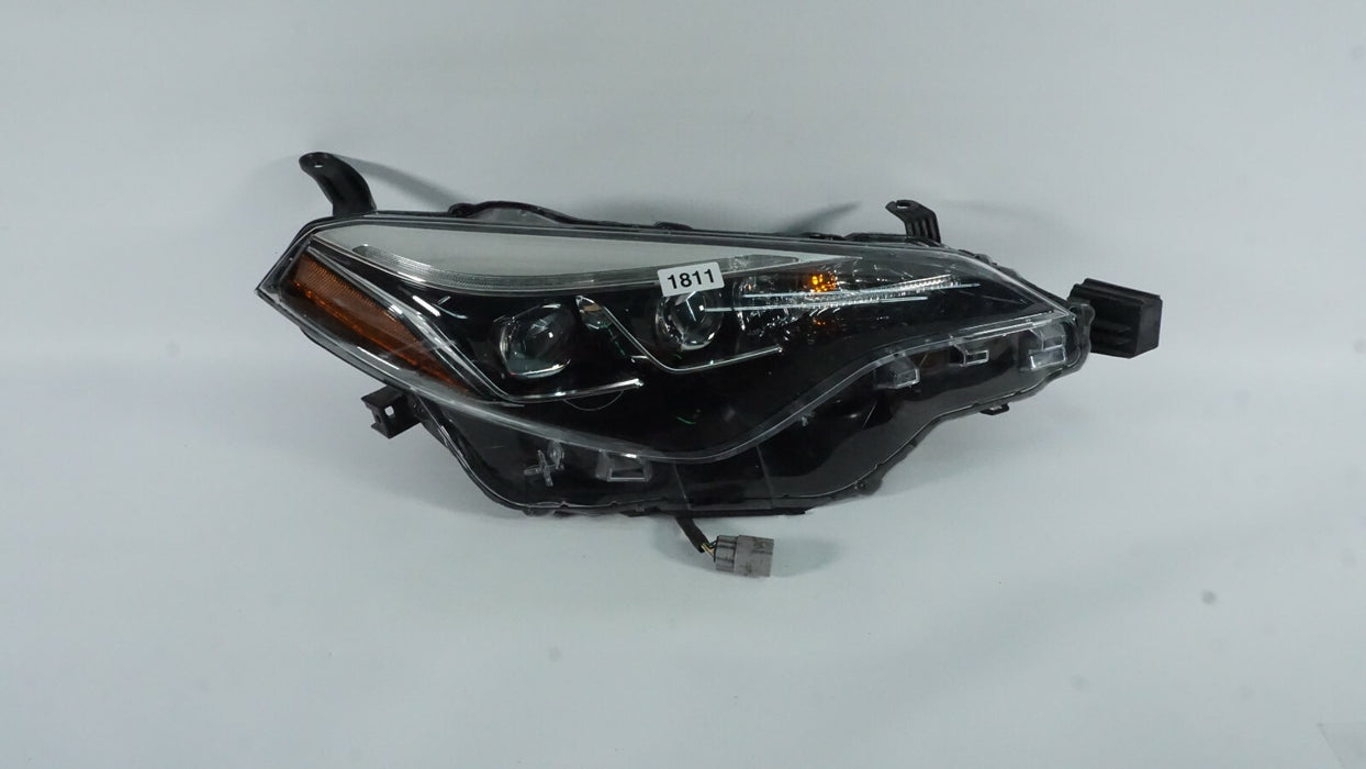 2017-2019 TOYOTA COROLLA FRONT RIGHT PASSENGER SIDE HEADLIGHT HEAD LAMP OEM