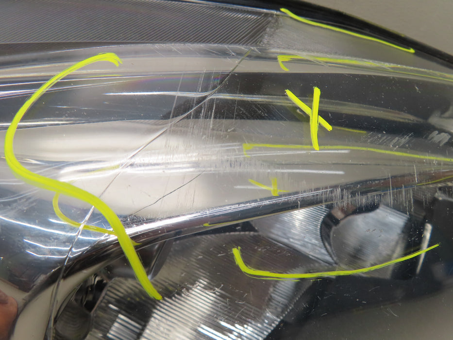 2014-2019 FORD FIESTA RIGHT PASSNGENGER HEADLIGHT HEADLAMP HALOGEN OEM