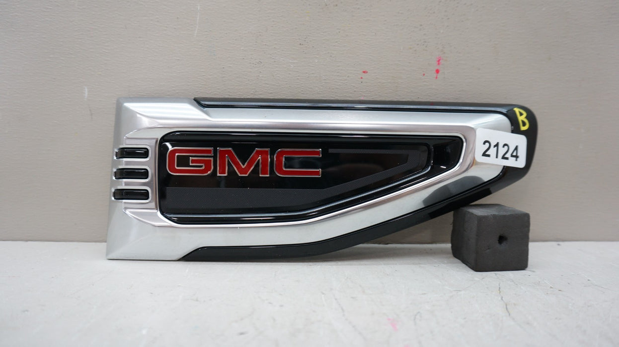 2025-2026 GMC YUKON FRONT RIGHT PASSENGER SIDE FENDER EMBLEM BADGE OEM
