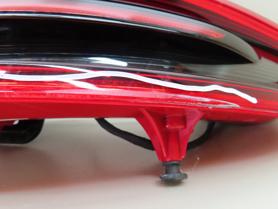 2015 2016 2017 PORSCHE MACAN RIGHT REAR LED TAILLIGHT LAMP OEM