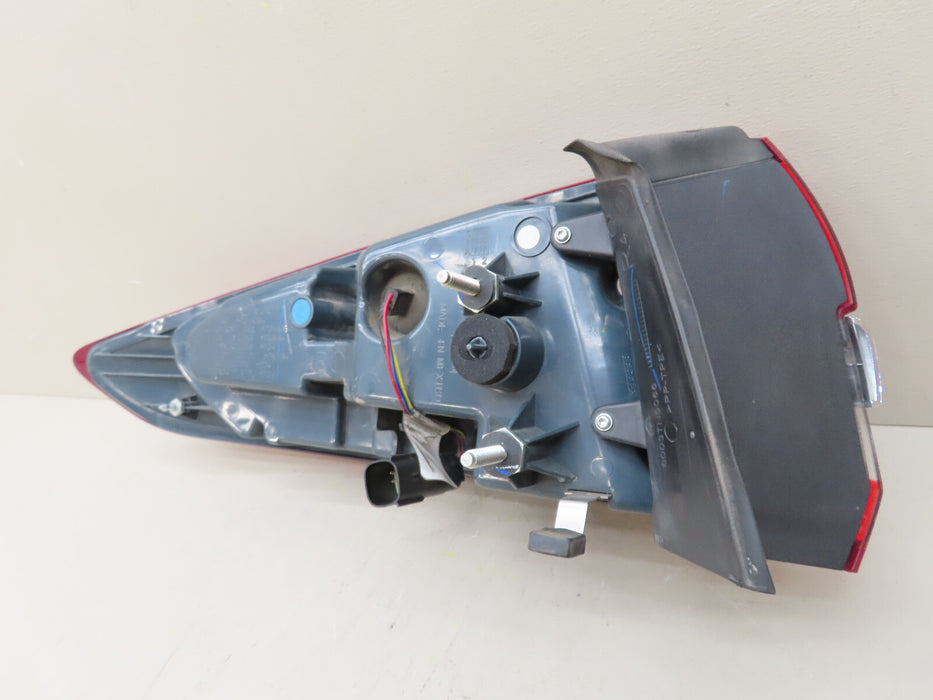 2017-2020 FORD FUSION REAR RIGHT PASSENGER OUTER TAIL LIGHT OEM HS73-13404-AD