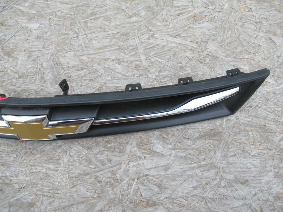 2017-2020 CHEVY CHEVROLET TRAX FRONT BUMPER UPPER GRILLE MOLDING 42504846 OEM